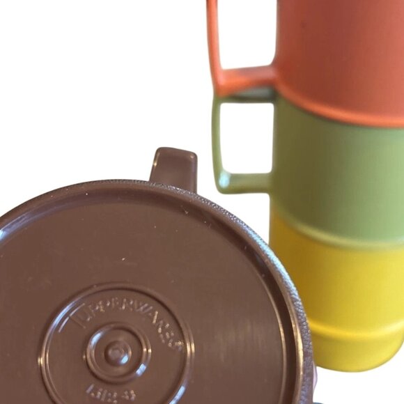 Set of 4 VTG Tupperware Stackable Coffee Mug Cups #1312 w/Lids Harvest - Picture 4 of 6